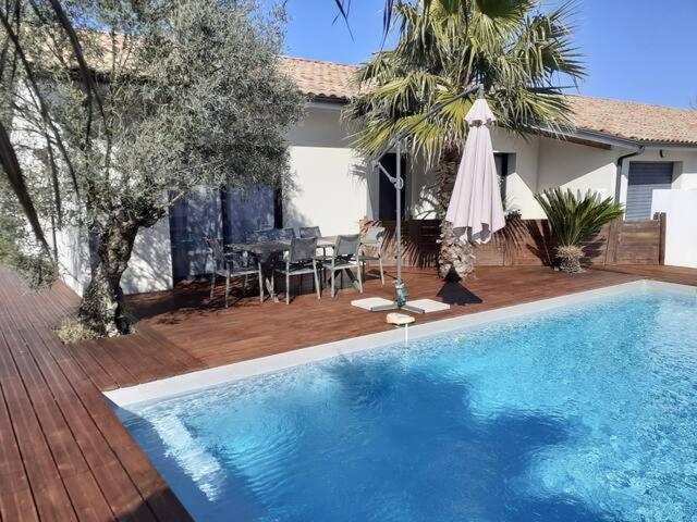 Villa Neuve 115m2 ,tout Confort Avec Piscine Chauffée-jardinet Bassin Arcachon *